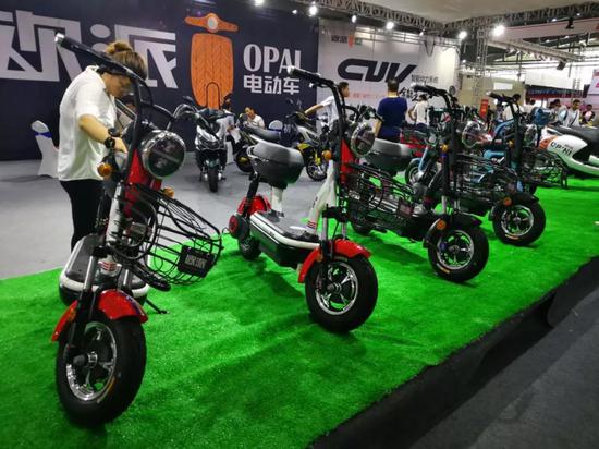 歐(ōu)派電動車(chē)展台